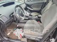 2012 Toyota PRIUS фото