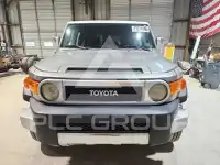 2012 Toyota FJ Cruiser фото