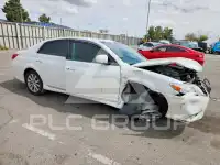 2012 Toyota AVALON фото