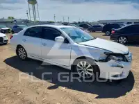 2012 Toyota AVALON photo
