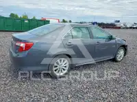 2012 Toyota CAMRY фото