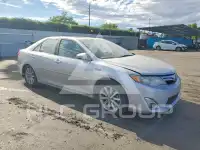 2012 Toyota CAMRY фото