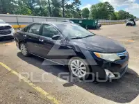 2012 Toyota CAMRY фото