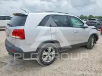 2012 KIA Sorento photo