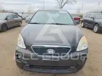 2012 KIA Rondo photo