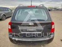 2012 KIA Rondo photo