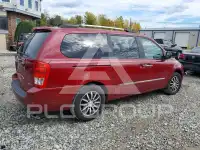 2012 KIA Sedona фото