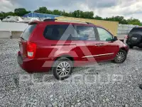 2012 KIA Sedona photo