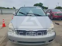 2012 KIA Sedona photo