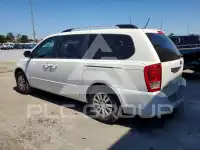 2012 KIA Sedona фото
