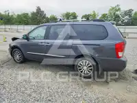 2012 KIA Sedona photo