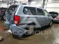 2012 KIA Sedona photo