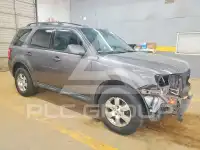 2012 Ford ESCAPE photo