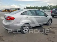 2012 Ford FIESTA фото