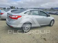 2012 Ford FOCUS photo