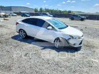 2012 Ford FOCUS photo