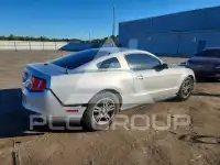 2012 Ford MUSTANG photo