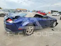 2012 Ford MUSTANG photo