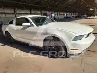 2012 Ford MUSTANG photo
