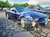 2012 Ford MUSTANG фото