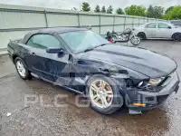 2012 Ford MUSTANG photo