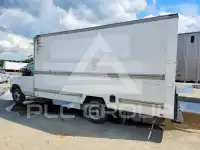 2012 Ford E-350 фото