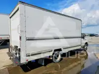 2012 Ford E-350 фото