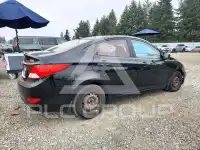 2012 Hyundai Accent photo