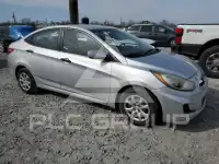 2012 Hyundai Accent фото