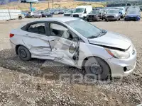 2012 Hyundai Accent photo