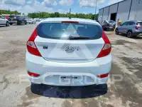 2012 Hyundai Accent фото