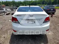 2012 Hyundai Accent photo
