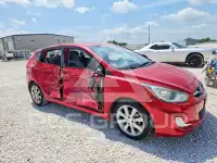 2012 Hyundai Accent photo