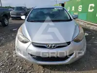 2012 Hyundai Elantra photo