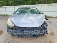 2012 Hyundai Elantra photo