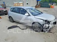 2012 Hyundai Elantra photo