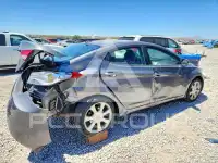2012 Hyundai Elantra photo