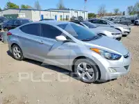 2012 Hyundai Elantra photo