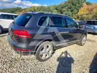 2012 Volkswagen Touareg фото