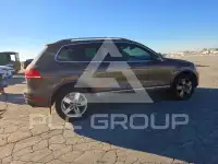 2012 Volkswagen Touareg photo