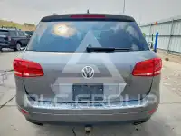 2012 Volkswagen Touareg photo