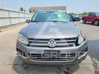 2012 Volkswagen Touareg photo