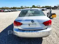2012 Volkswagen Passat photo