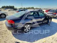 2012 Volkswagen Passat photo