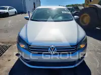 2012 Volkswagen Passat фото