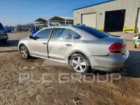 2012 Volkswagen Passat photo