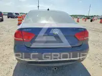 2012 Volkswagen Passat photo