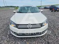 2012 Volkswagen Passat photo