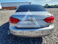 2012 Volkswagen Passat photo