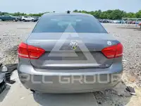 2012 Volkswagen Passat photo